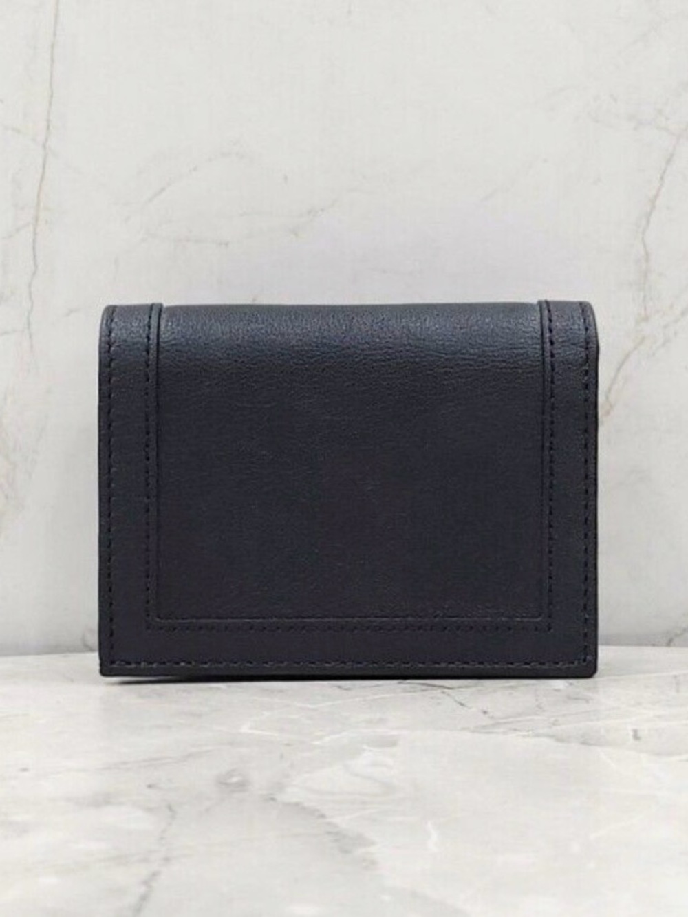 Gucci Diane Calfskin Card Wallet with Gold GG and Bamboo Accent - Picture 2 of 4